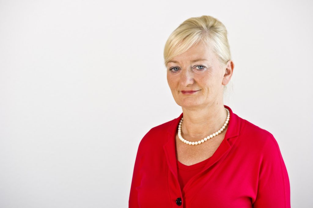 Portrait der Klinikdirektorin der Ostseeklinik Zingst, Frau Birgit Richter