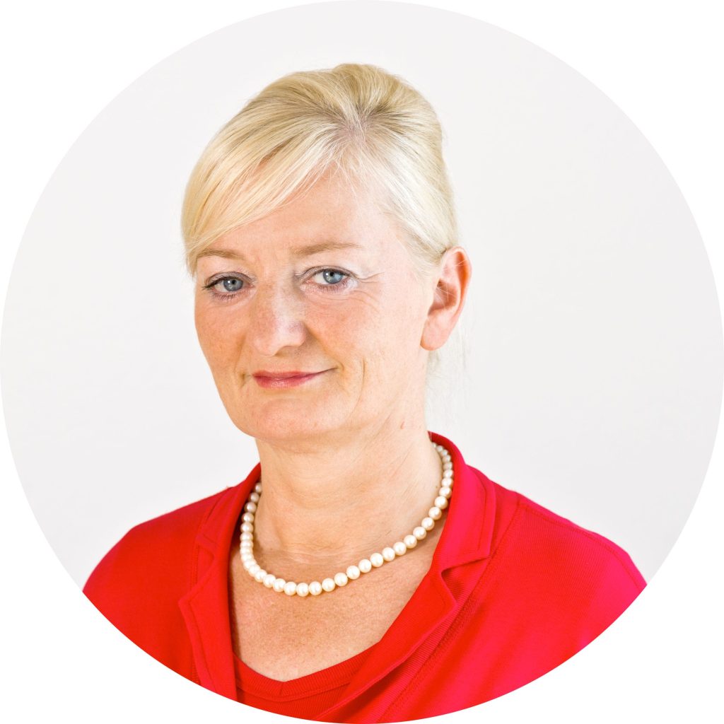 Portrait von Birgit Richter, der Klinikdirektorin der Ostseeklinik Zingst